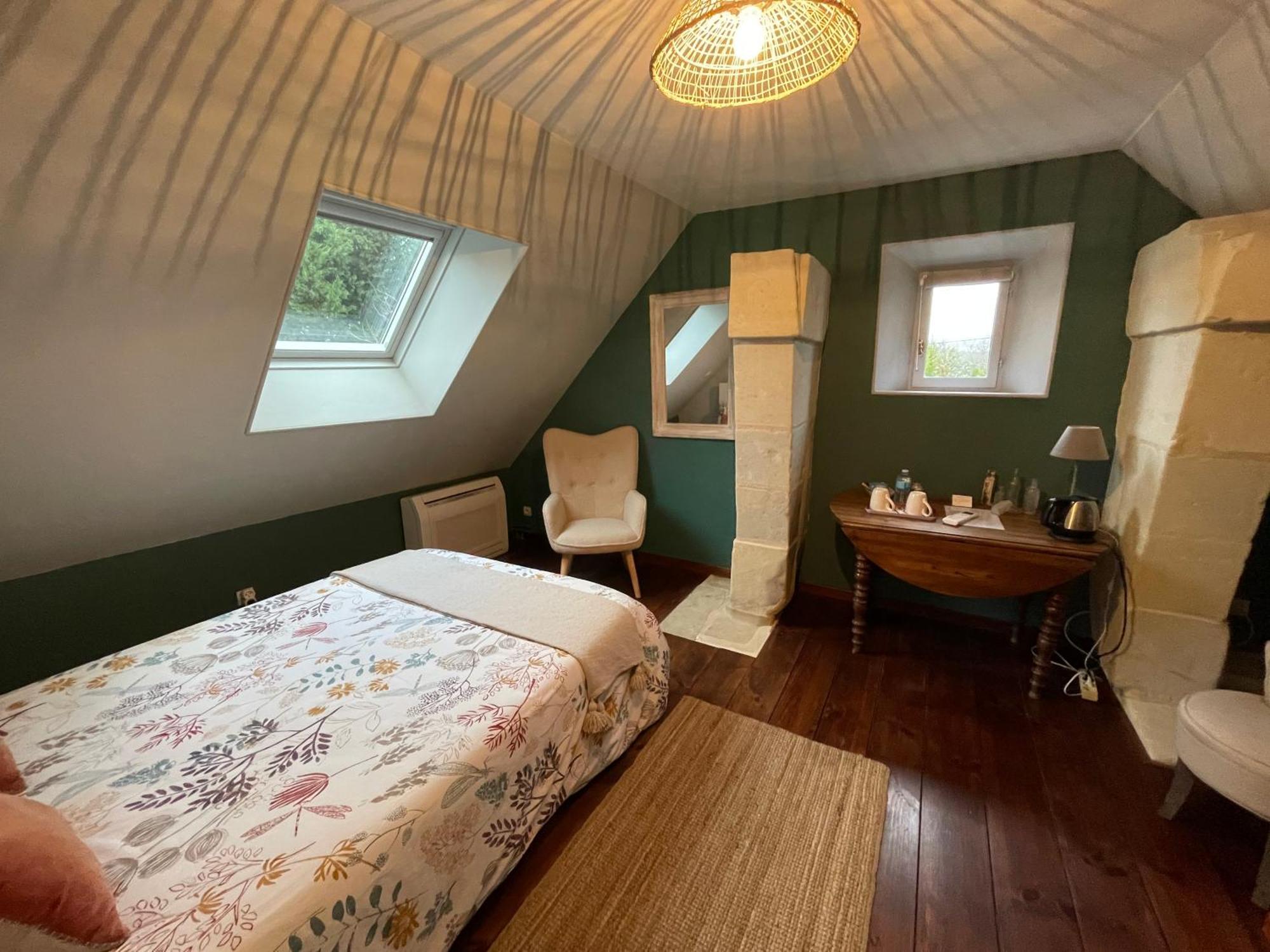 Chambres D Hotes Avec Piscine Et Spa La Foliere Saumur Villebernier Екстер'єр фото